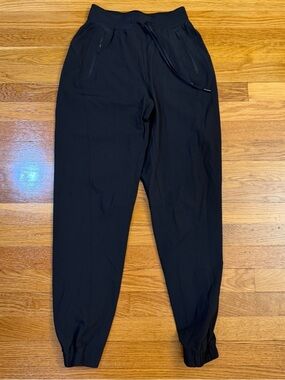 Lululemon License to Train High-Rise Pant Black - Size 2